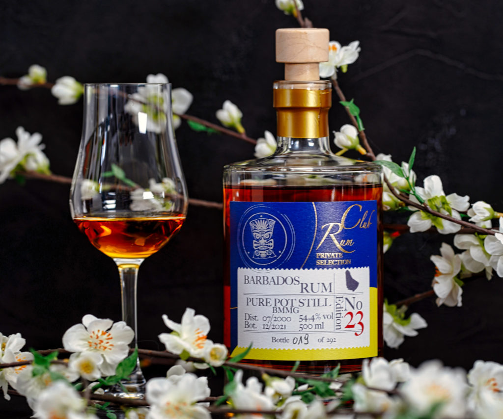 Rum Club Private Selection No. 23 2000 BMMG 21 YO Barbados Rum – Examen – The Lone Caner